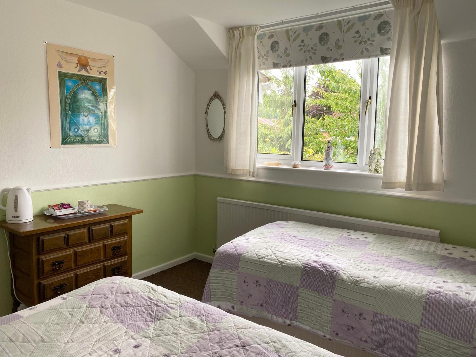 Bed and Breakfast Camelot Retreat - Tor View à Glastonbury Chambre photo